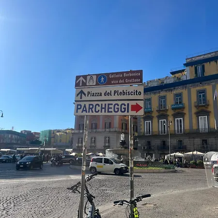 Πανσιόν Casetta Piazza Plebiscito 4*