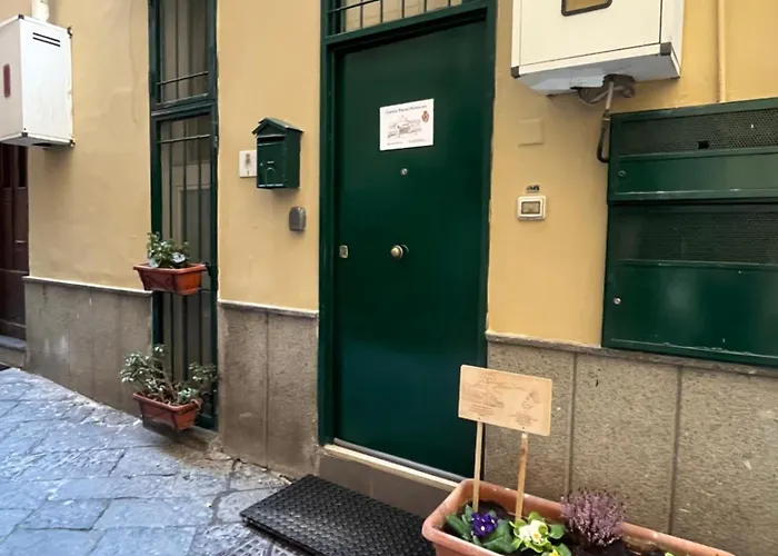 Casetta Piazza Plebiscito Nápoles