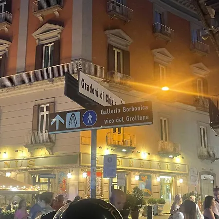 Casetta Piazza Plebiscito Konukevi 4*