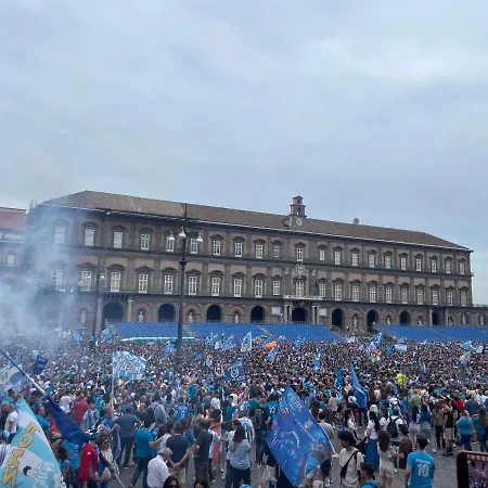 Gasthuis Casetta Piazza Plebiscito Napels