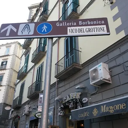 Casetta Piazza Plebiscito 招待所